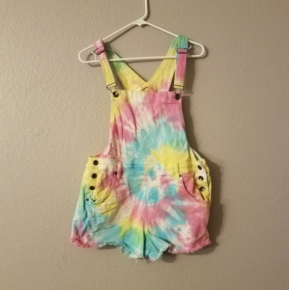 tie dye overalls hot topic